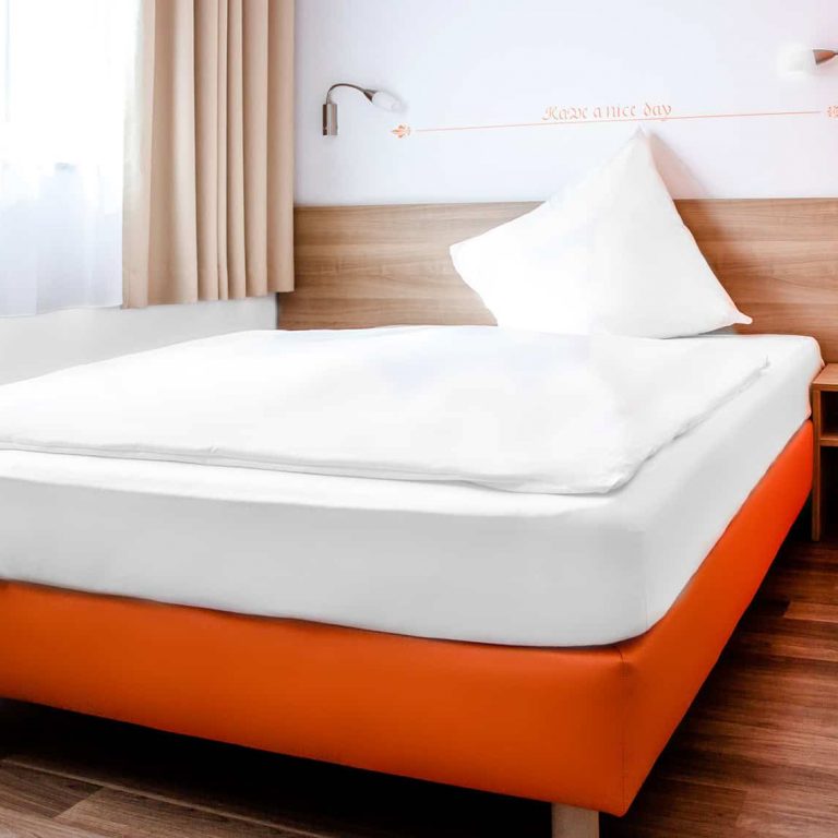 Orange Hotel Zimmer